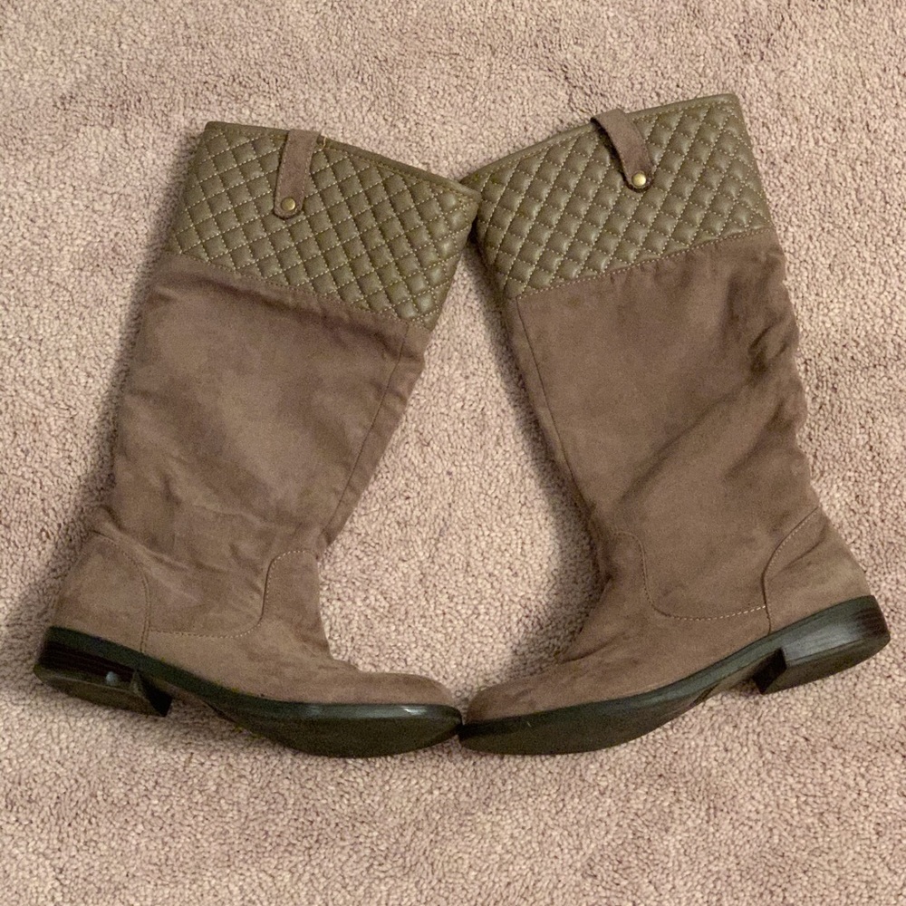 👢 Express Knee High Boots Size 7 👢